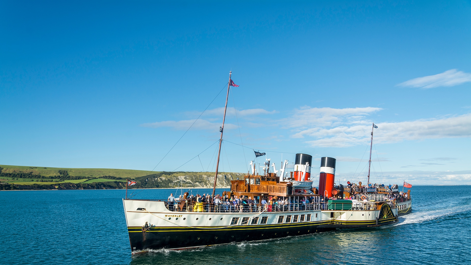 Waverley Paddle Steamer Visiti...